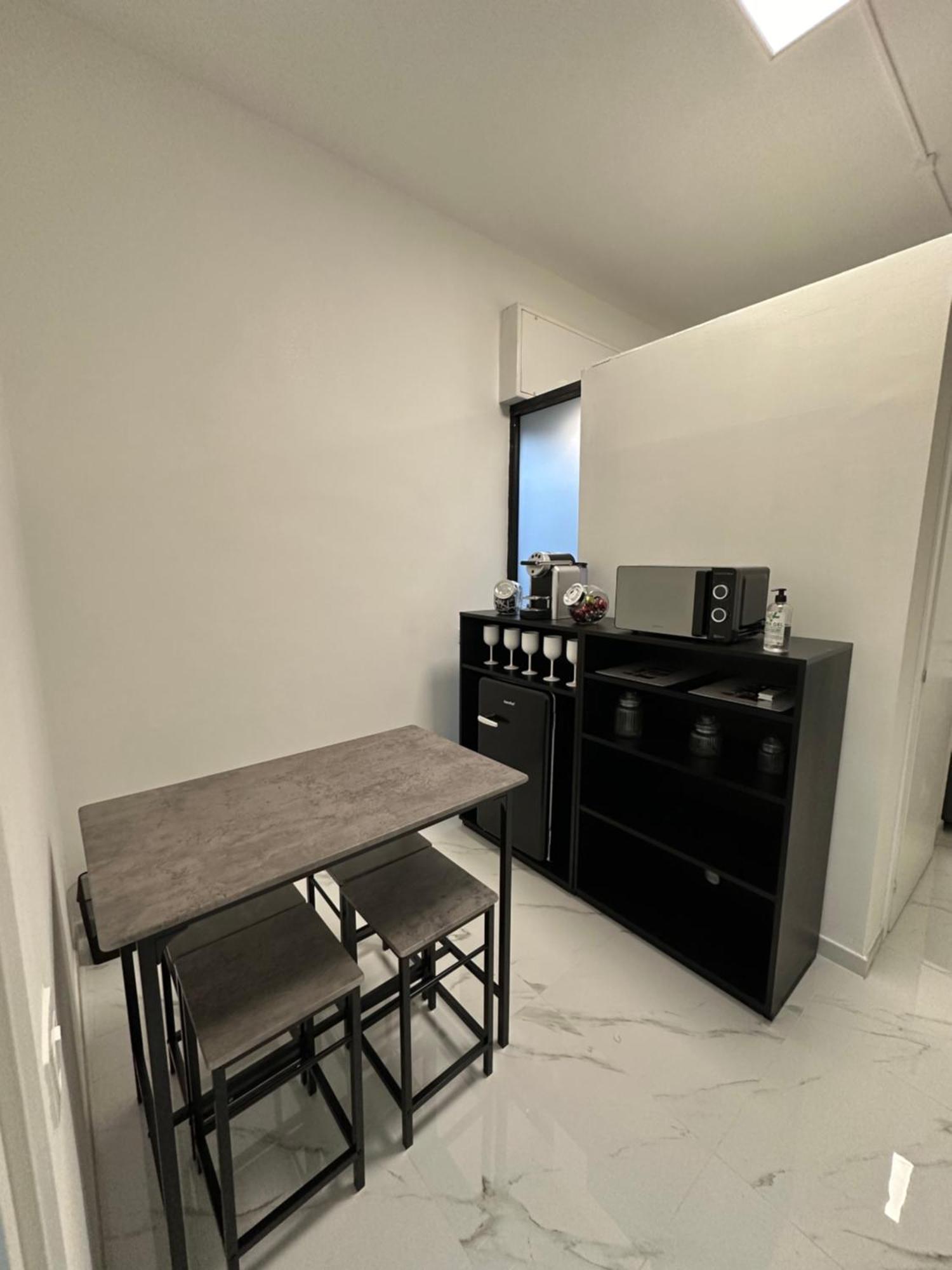 Cernusco Luxury Milanese Apartment Чернуско-суль-Навильо Экстерьер фото
